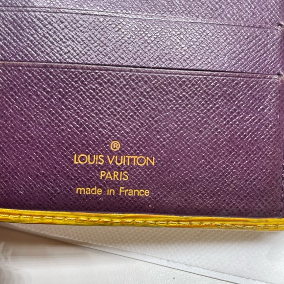 Louis Vuitton Epi Leather Porte Billes Compact Wallet - Picture 7 of 14